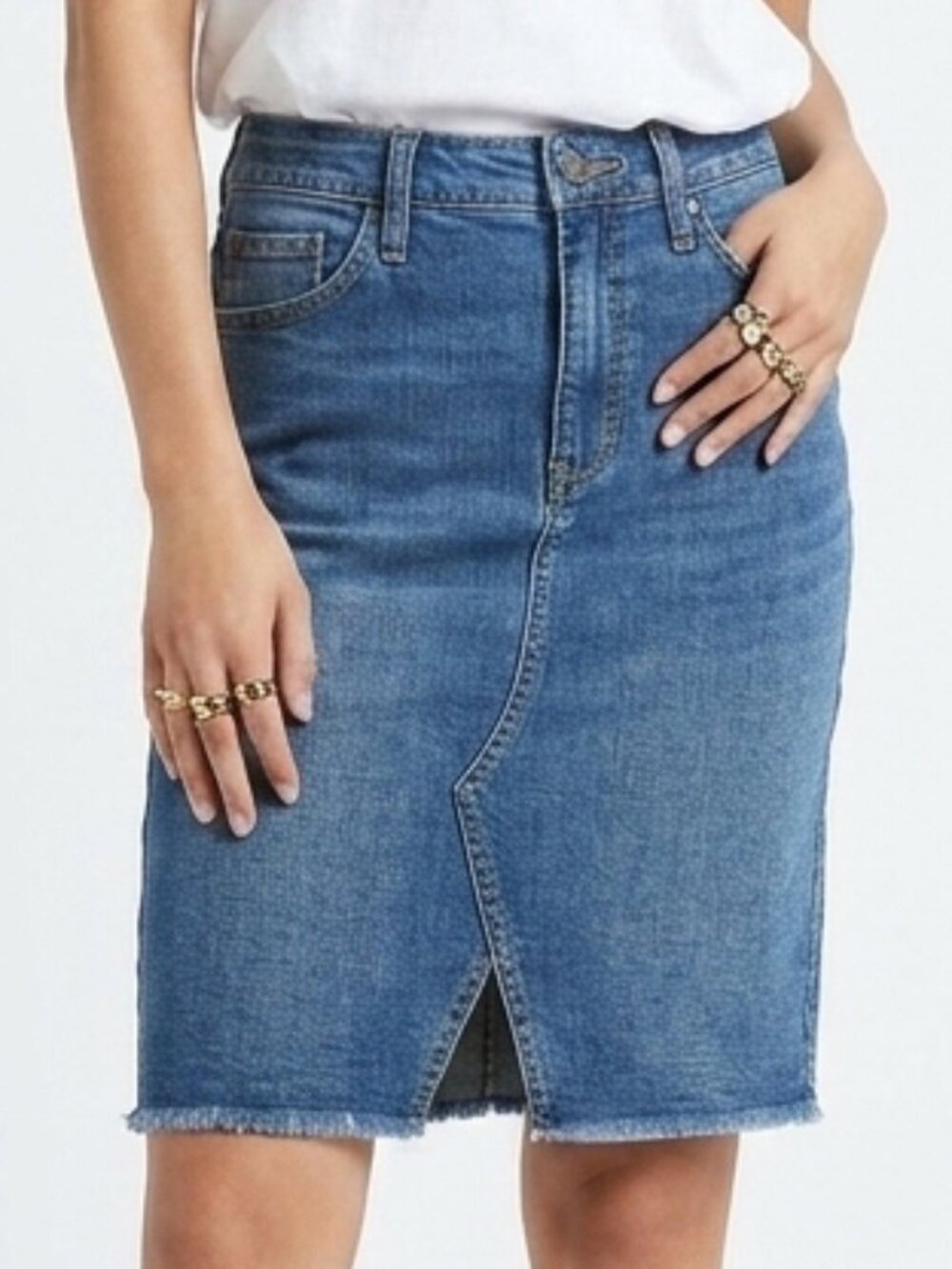 UNIVERSAL THREAD Distressed Denim Blue Jean Skirt Sz 8 29